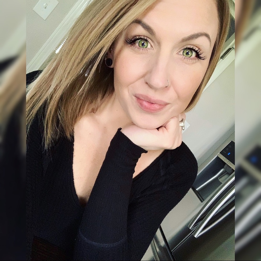 Meet your Posher, Jennifer